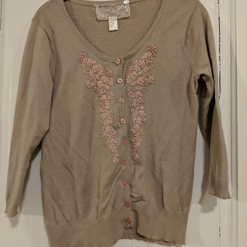 Embroidered tan buttondown cardigan